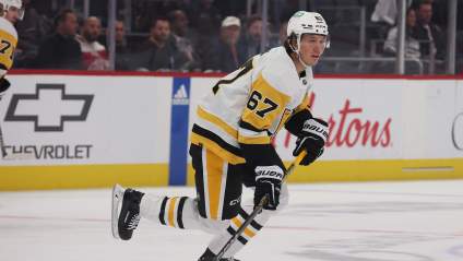 Maple Leafs Trade Pitch Lands 70-Point Top-Six Winger