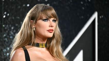 Travis Kelce’s Fiancée Taylor Swift Makes Surprise Announcement