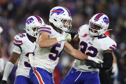 Former Bills Linebacker Makes Free Agent Visit to AFC East Rival Dolphins