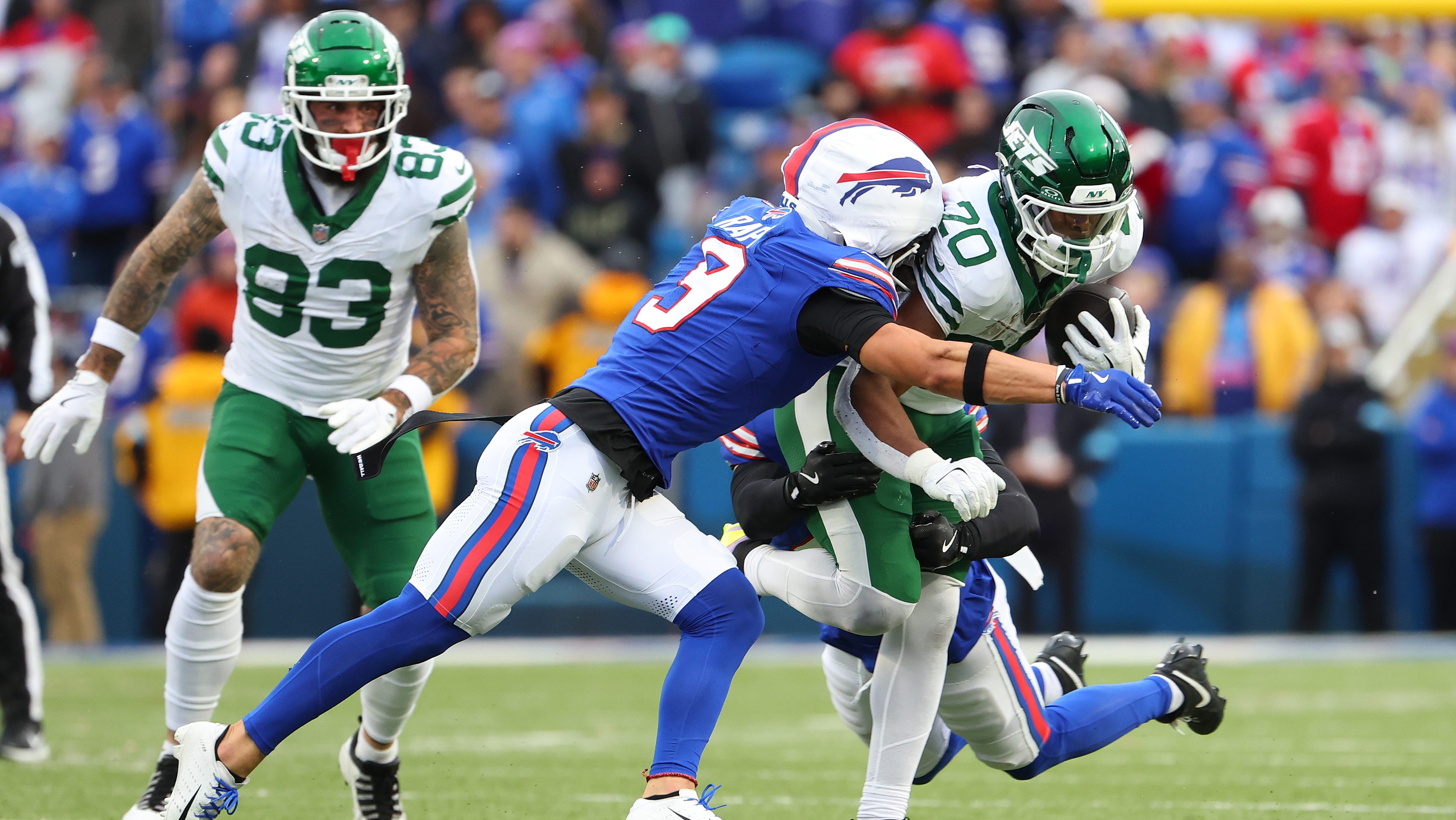 Bills Urged to Cut  Million Veteran After Season-Ending Injury in 2025