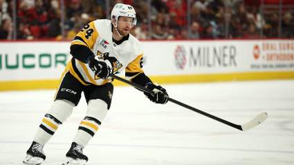 Canucks Should Sign 40-Point Defender Right Now