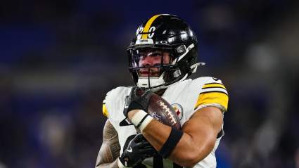 Veteran RB Jaylen Warren Makes Steelers History With Contract Extension