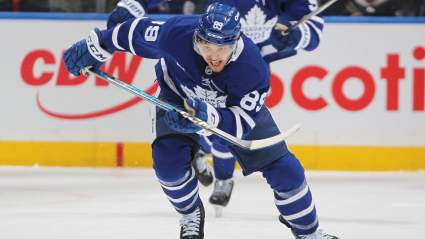 Maple Leafs Coach Gives Nick Robertson Good News As Camp Opens