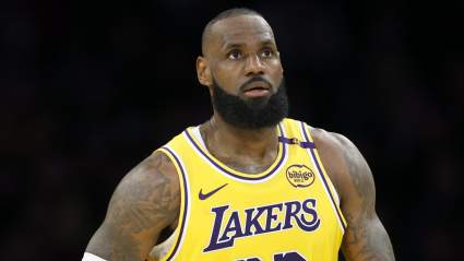 Lakers Expected to Keep LeBron James for Next 2 Seasons
