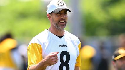 Aaron Rodgers Heaps Massive Praise on Steelers’ TE Room