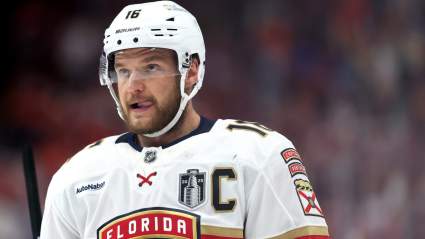 Insider Urges Panthers to Acquire Future Hall of Famer to Replace Barkov