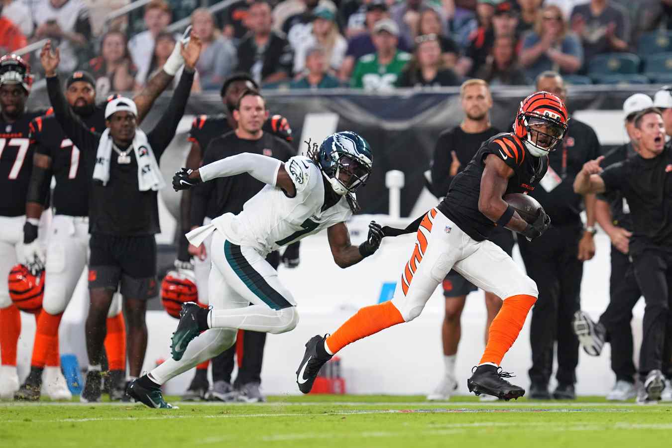 Eagles' Vic Fangio Sends Strong Statement on CB Kelee Ringo's Future
