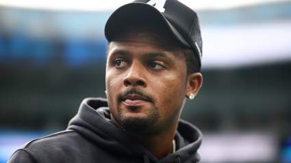 Legend Sends Strong Message About Former Texans QB Deshaun Watson