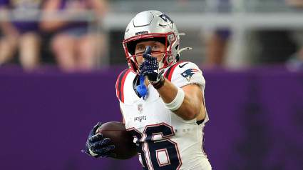 Patriots’ Vrabel Explains Camp Star Efton Chism Benching