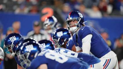 New York Giants Rookie One-Ups Shedeur Sanders