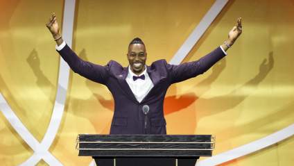 Former Lakers Champ Gives Shocking Statement In HOF Speech