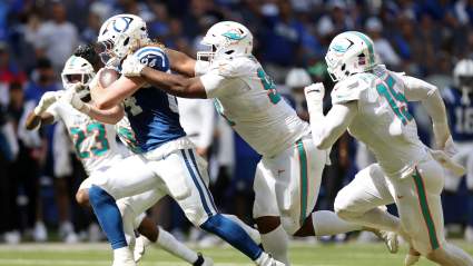 Dolphins Predicted to Pair Kenneth Grant With Generational DL Talent