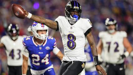 Lamar Jackson Apologizes to Bills Fan After SNF Shoving Incident
