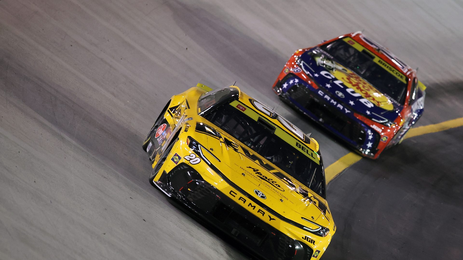 NASCAR Kicks Out Crew Chiefs at Kansas Speedway