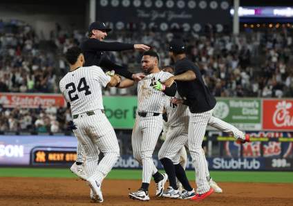 Yankees Rally To Clinch Playoff Spot, Trail Blue Jays By 1 Game With 5 Left