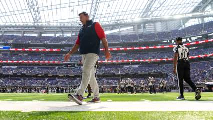 Patriots Make Puzzling Announcement After Mike Vrabel Debut Disappointment