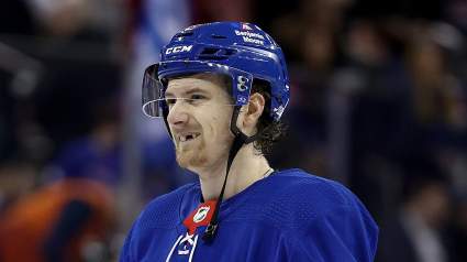 Rangers 1st-Rounder Faces Sink or Swim Moment