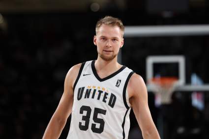 Thunder Waive Son of Legendary Coach