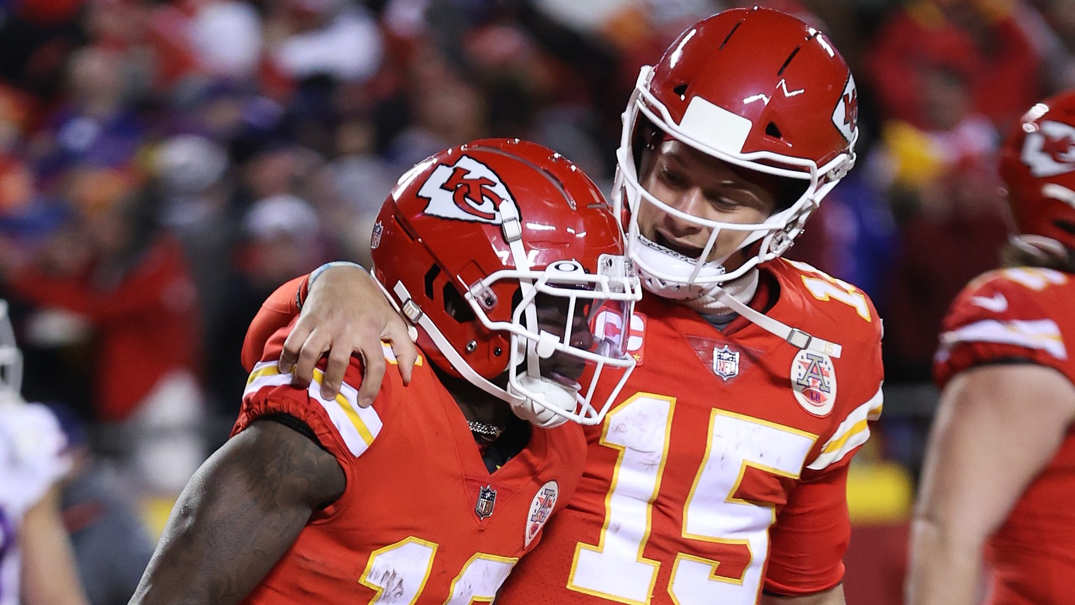 Chiefs QB Patrick Mahomes Sends Prayers to Ex-Teammate