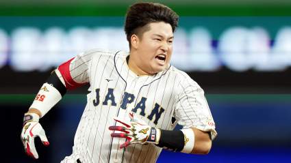 Yankees to ‘Make Big Push’ for Japanese Star Munetaka Murakami