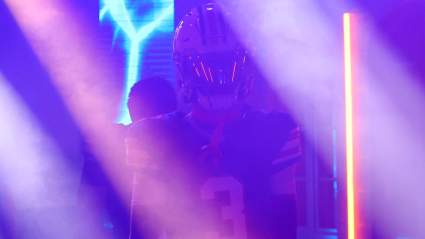 Commanders Bring Back 1,000-yd Wide Receiver