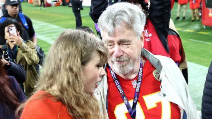 Travis Kelce’s Dad Praised for Taylor Swift Gesture at Chiefs Game