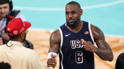 Carmelo Anthony Makes LeBron James Retirement Plea