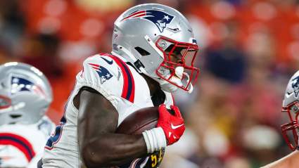 Patriots’ Vrabel Open to RB Additions After Antonio Gibson Injury