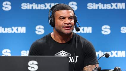 Los Angeles Chargers Legend Recruits Star Running Back