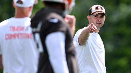 Browns OC Tommy Rees Reveals Plans for New OT Cam Robinson