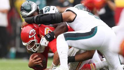 Eagles LB Za’Darius Smith Sends Honest Message on How He Feels After 3 Games