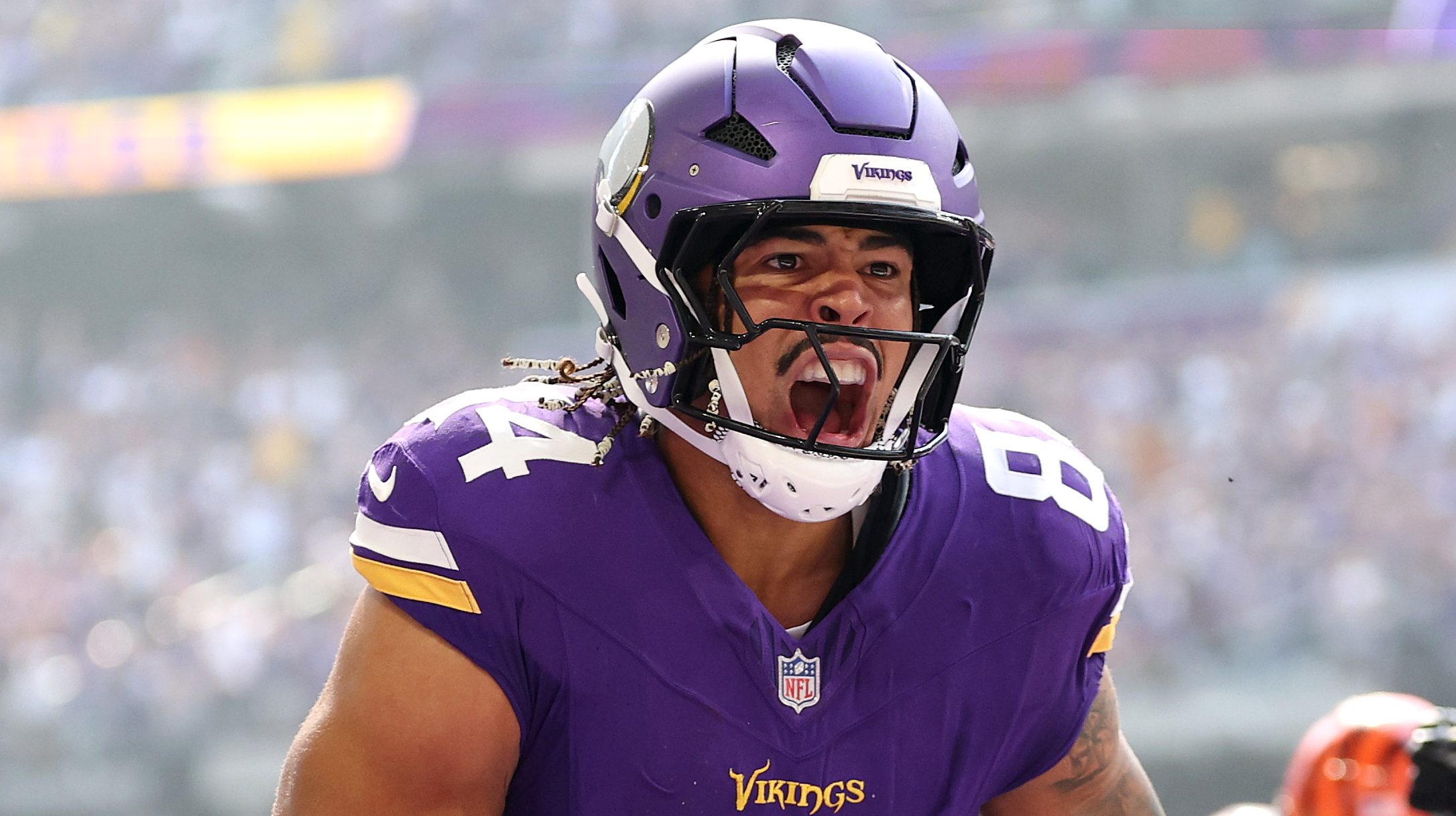 Vikings Get Bad Injury News on Josh Oliver Ahead of Lions Game
