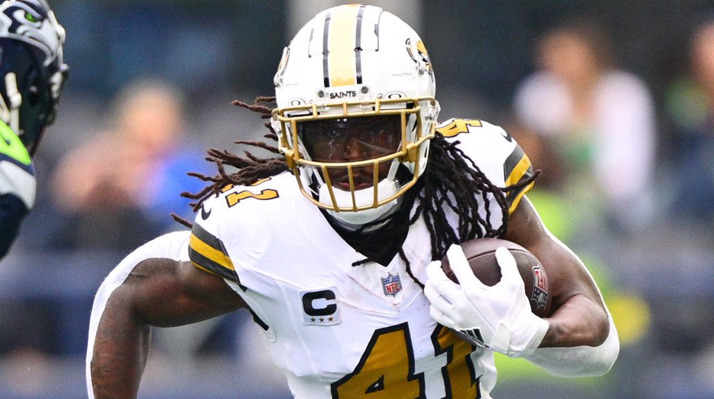 Chiefs predicted to land 7,200-yard RB in low-cost trade; what it means for 2026.