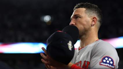 Alex Bregman Makes Decision on Red Sox Contract: Report