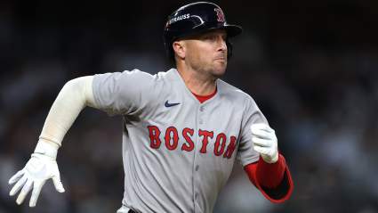 Red Sox Send Clear Message to Alex Bregman on Free Agency