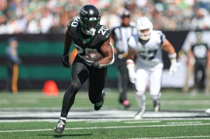 Jets’ Could Cash In Big Time On Star Player Trade Rumors