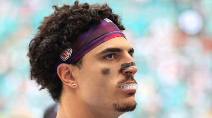 Dolphins Trade Idea Sends Stud Edge Rusher To The Bucs