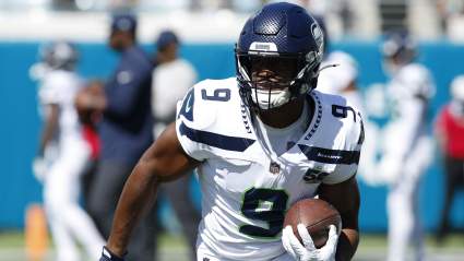 Seahawks OC Klint Kubiak Sends Strong Message to RB Kenenth Walker III