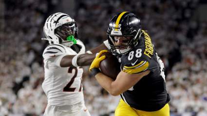 Aaron Rodgers Issues Strong Message on TE Pat Freiermuth After Bengals Loss