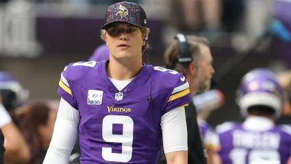 Vikings Get Bad News on J.J. McCarthy, Carson Wentz Following Eagles Loss