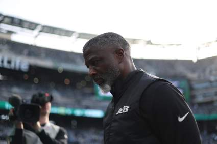 Jets HC Aaron Glenn Sends Cryptic Message on QB Situation After Justin Fields Benching