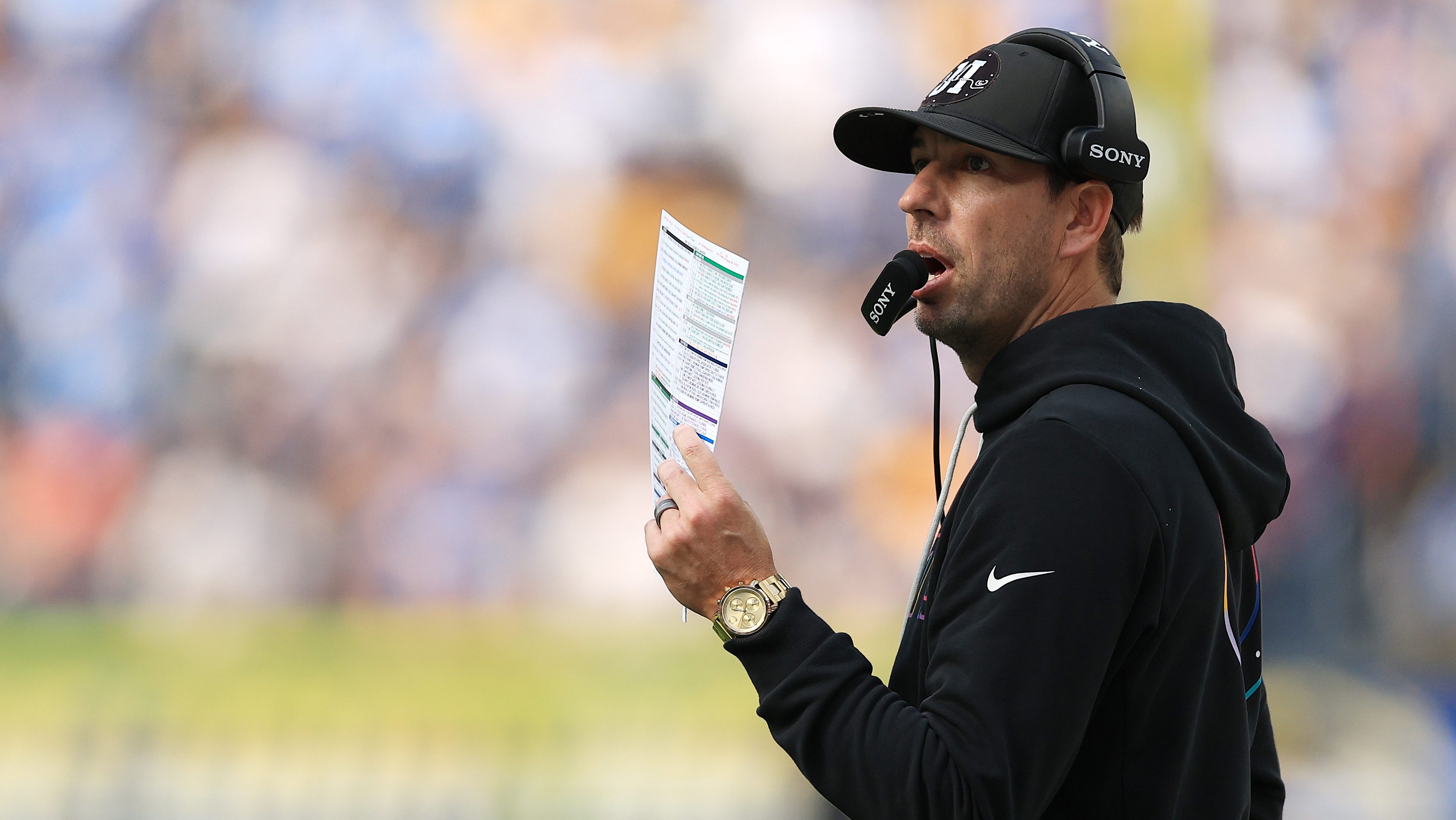 Colts coordinator linked to latest head coaching job 🏈🤝