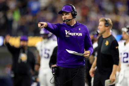 Vikings Sign 6’7 Tackle To Fully Guaranteed Deal
