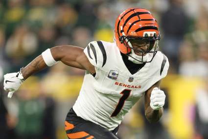 Bengals’ Zac Taylor Points Finger in Stunning Direction