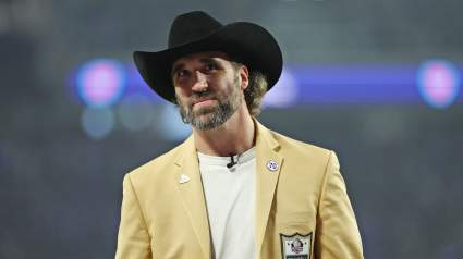 Exclusive: Jared Allen Talks Vikings QB Situation, Aaron Rodgers Rivalry & Coming Out of Curling Retirement