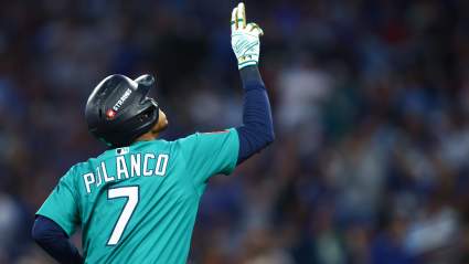 Mariners Win Game 2 Against Toronto Blue Jays