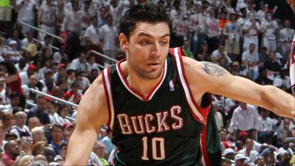Former Bucks Forward Officially Retires at Age 43