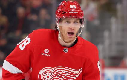 Future Hall of Famer Could Boost Maple Leafs’ Playoff Push