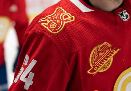 Canucks Trade Pitch Lands Replacement for Injured Center