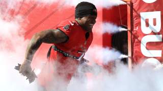 Buccaneers Get Unexpected Bucky Irving Injury News